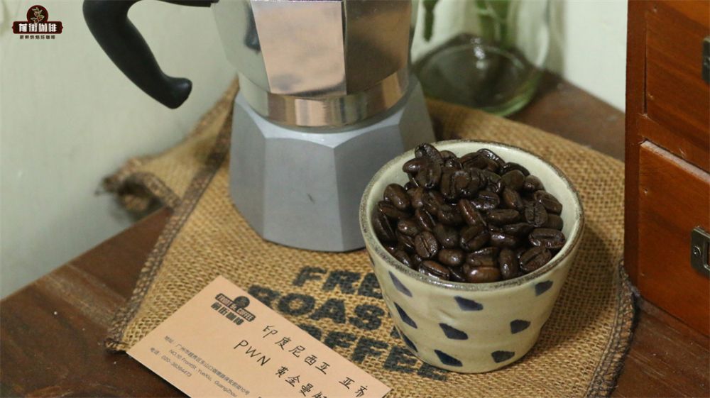 黄曼 黄曼